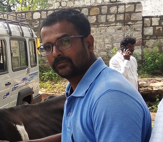 https://1ngo.sgp1.digitaloceanspaces.com/media/vfc/prakash pujeri.jpg